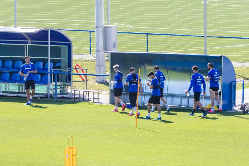 Fotos: El Alavés ya entrena en grupos