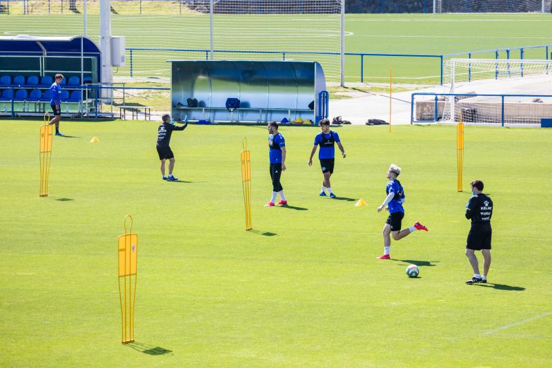 Fotos: El Alavés ya entrena en grupos