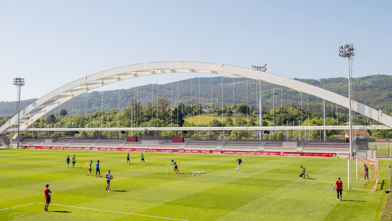 Fotos: El Athletic inicia la fase de entrenamientos de grupos