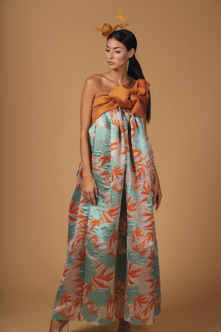 Fotos: Esto es lo que pasa cuando se sustituyen los maniquíes por la puesta en escena improvisada de tres diseñadores vizcaínos