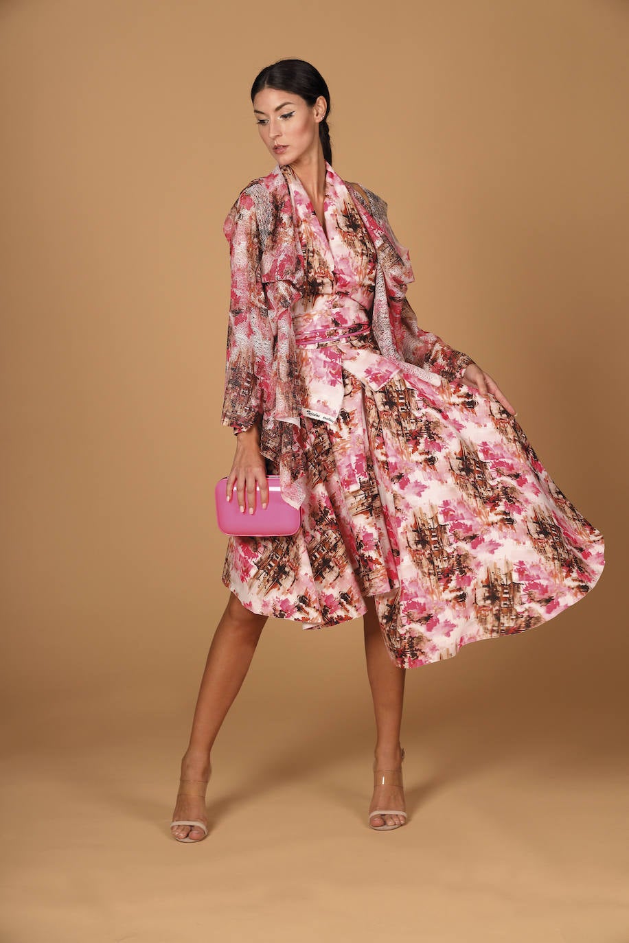 Fotos: Esto es lo que pasa cuando se sustituyen los maniquíes por la puesta en escena improvisada de tres diseñadores vizcaínos