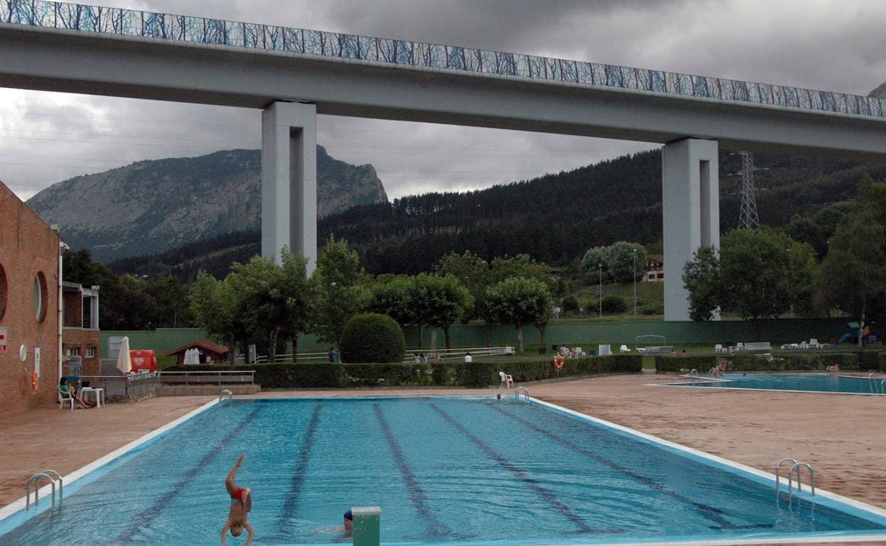 Las piscinas de Tabira se proyectan abrir a partir del 10 de junio. 