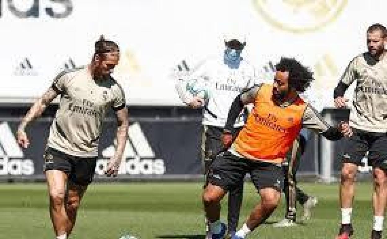 Los jugadores del Madrid entrenan en Valdebebas