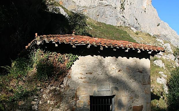Ermita de Atxarte.