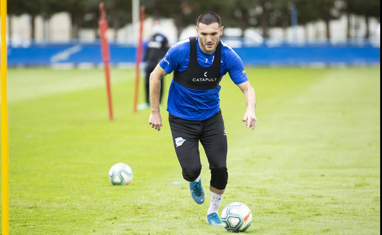 Lucas Pérez, en un entrenamiento. 