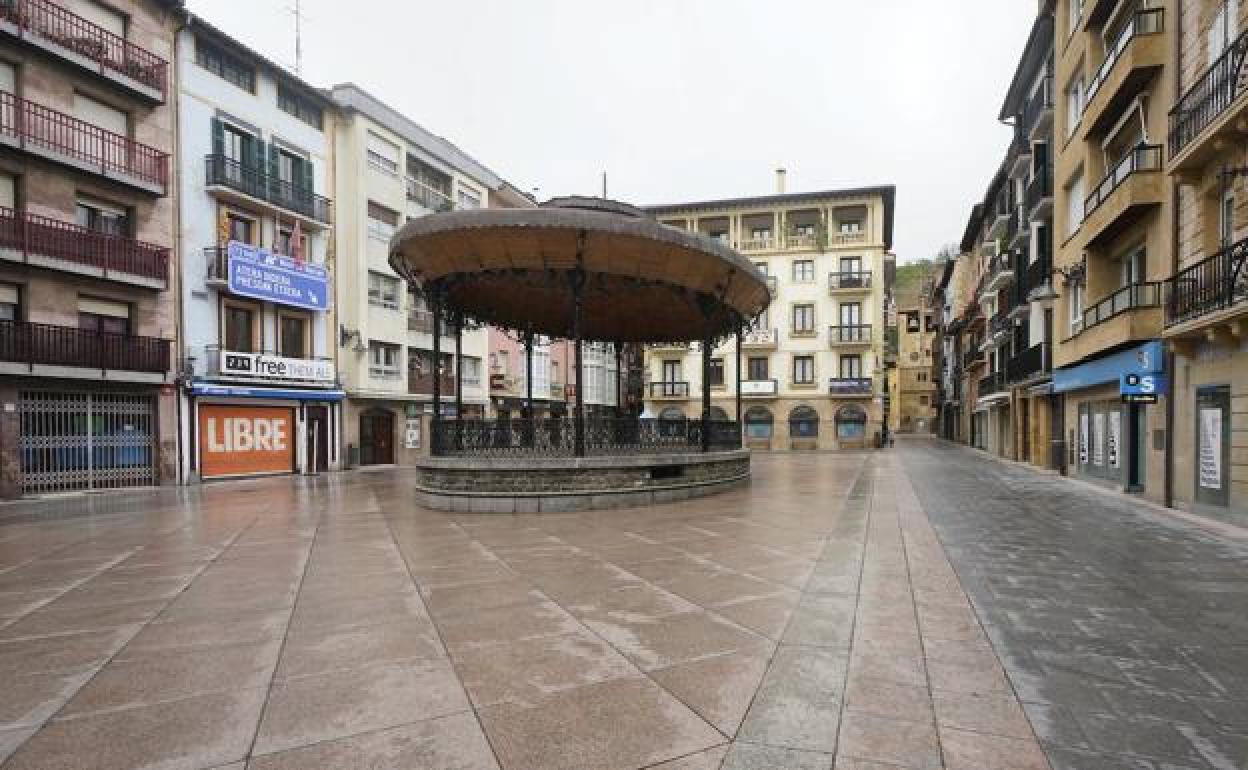 Denuncian abusos de un exedil de la izquierda abertzale a una chica en Zarautz