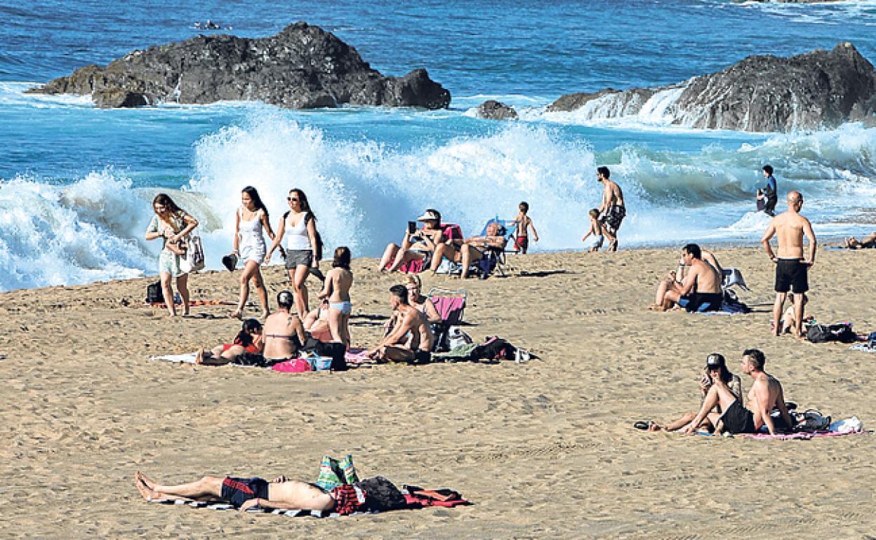 En la playa tampoco se podrán utilizar colchonetas ni elementos de similares características.