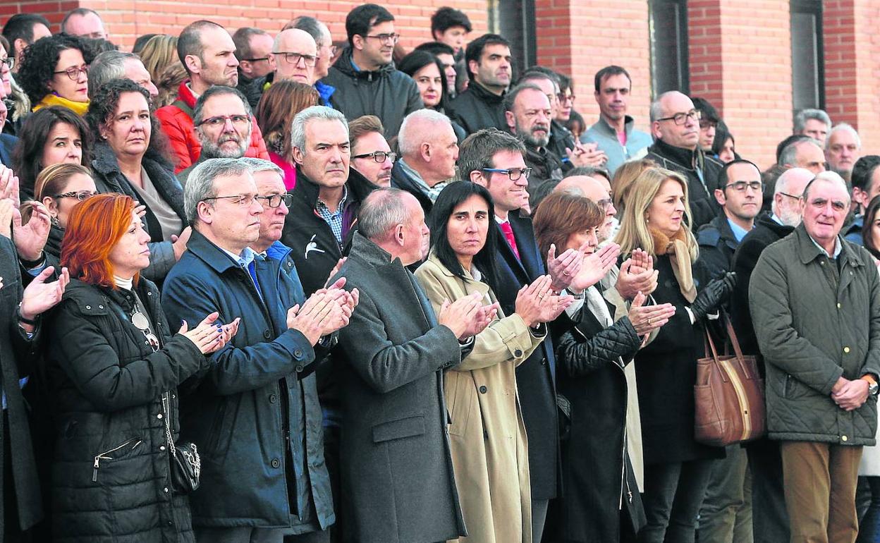Diez días después de la brutal paliza sufrida por el alumno, la UPV convocó una concentración de repulsa. 