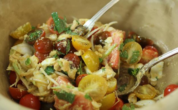 Receta de ensalada de tomate «agazpachao»