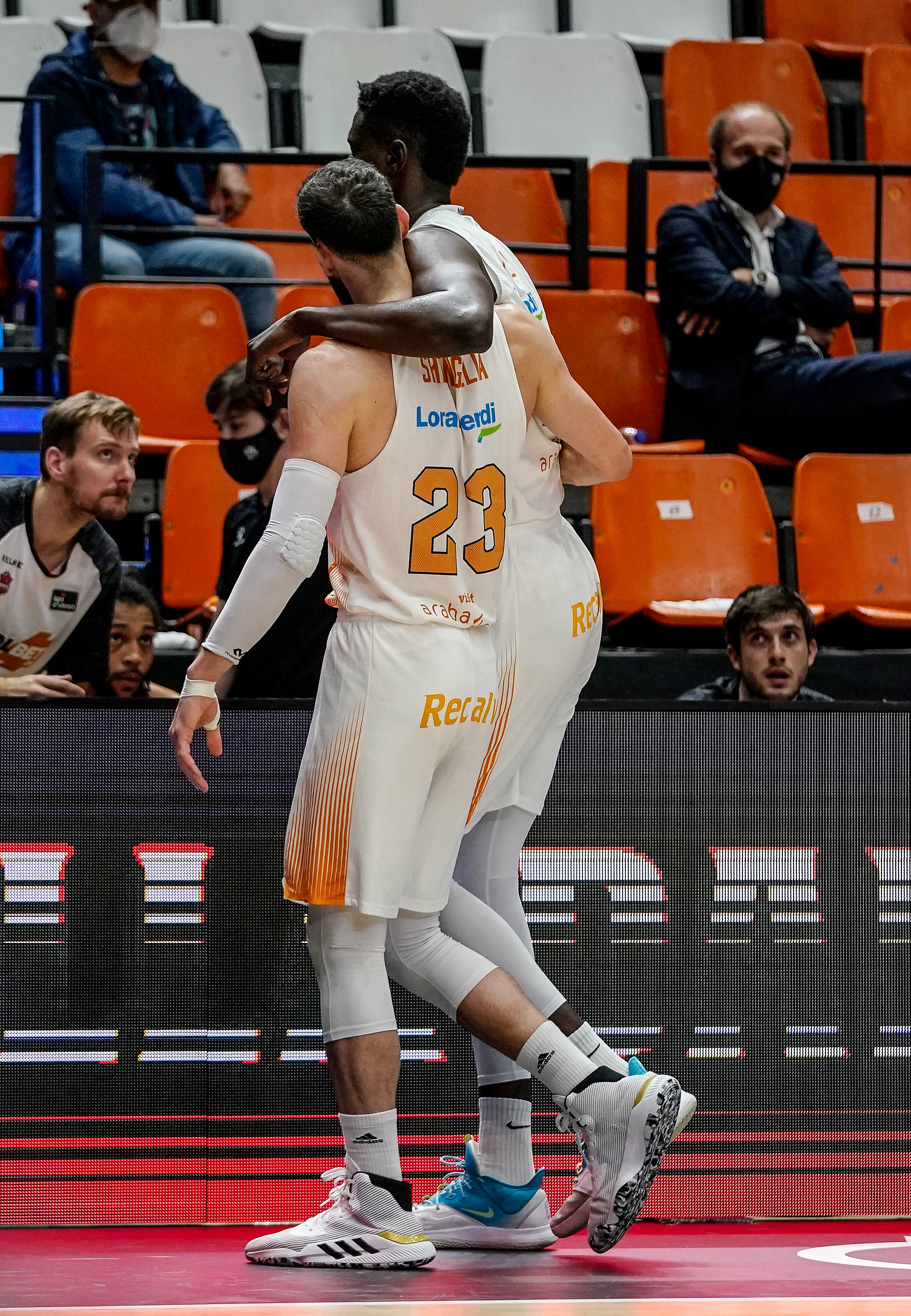 Fotos: Las mejores imágenes del Barcelona-Baskonia