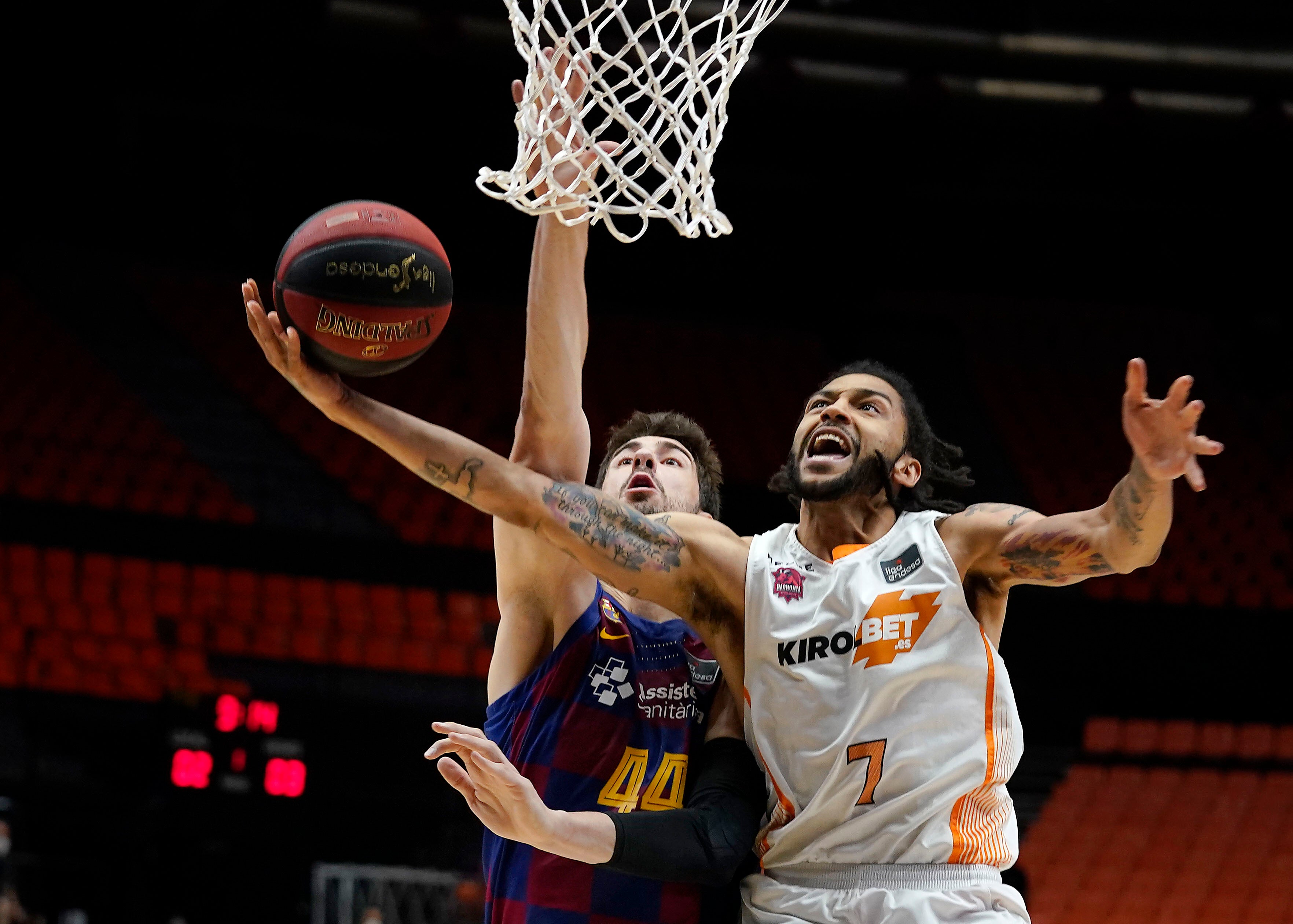 Fotos: Las mejores imágenes del Barcelona-Baskonia