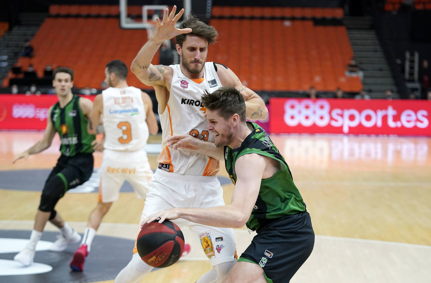 Fotos: Las fotos del Joventut - Baskonia