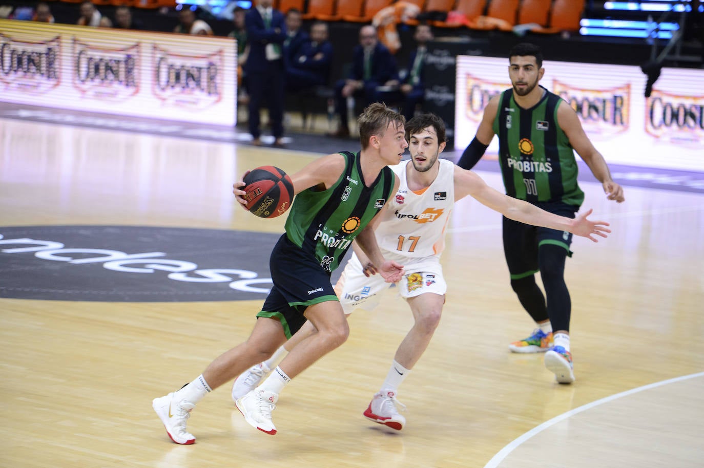 Fotos: Las fotos del Joventut - Baskonia