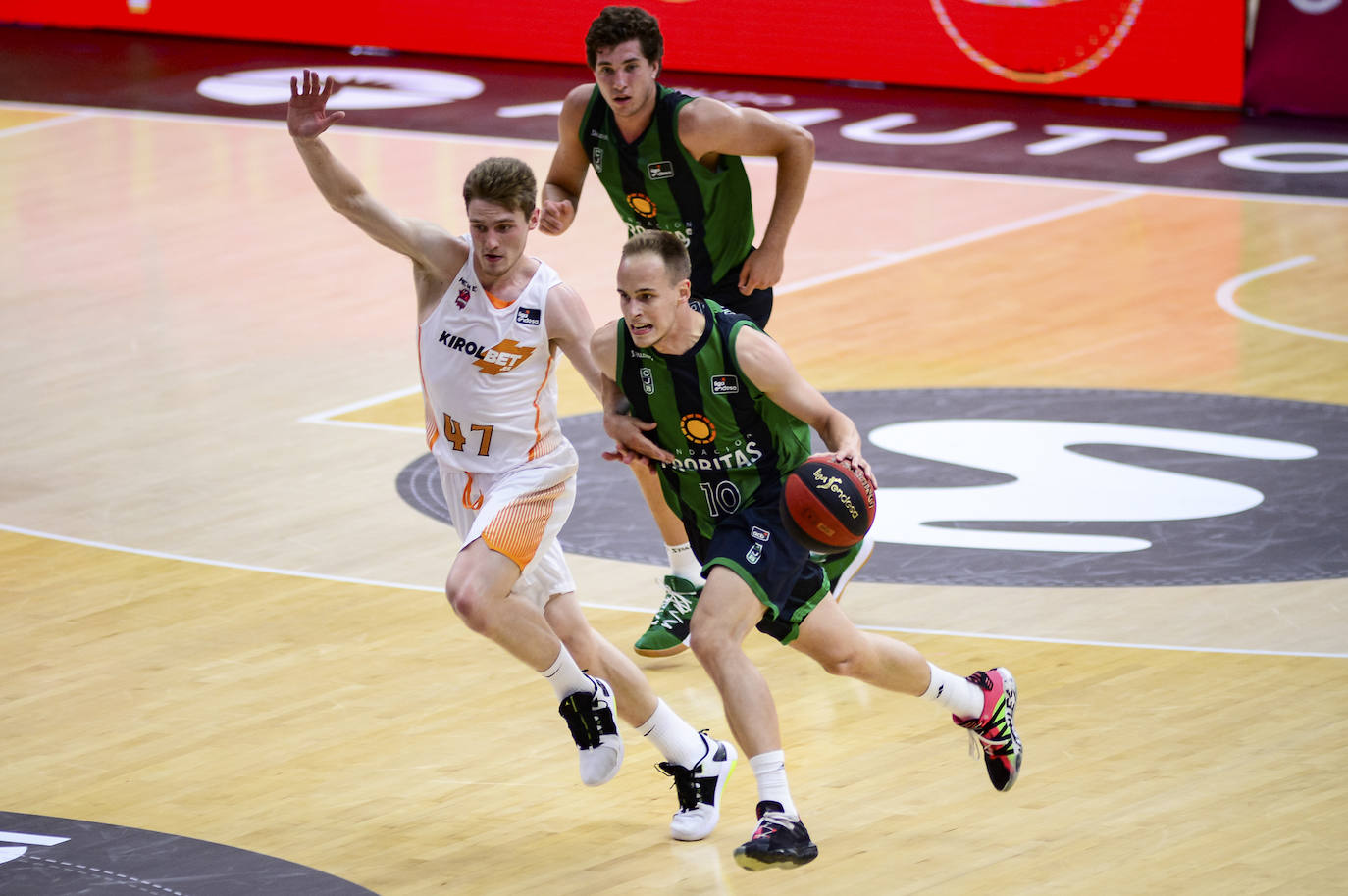 Fotos: Las fotos del Joventut - Baskonia
