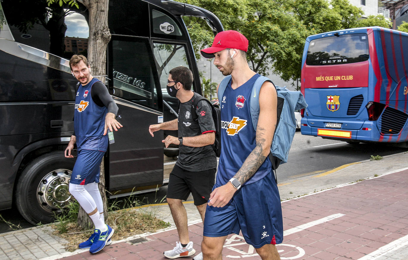 Fotos: Reclusión monacal y doble turno de entrenamiento para el Baskonia