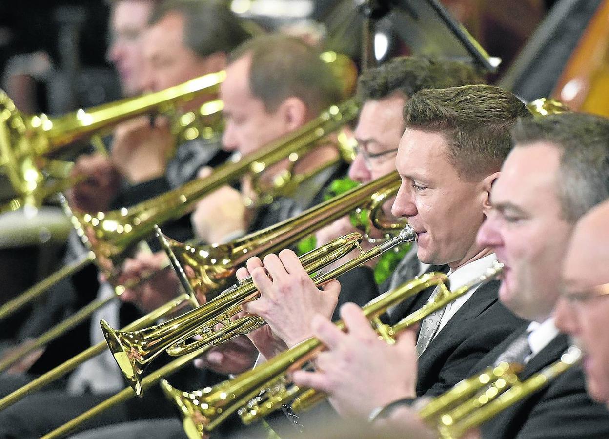 Sección de viento metal de una orquesta sinfónica.