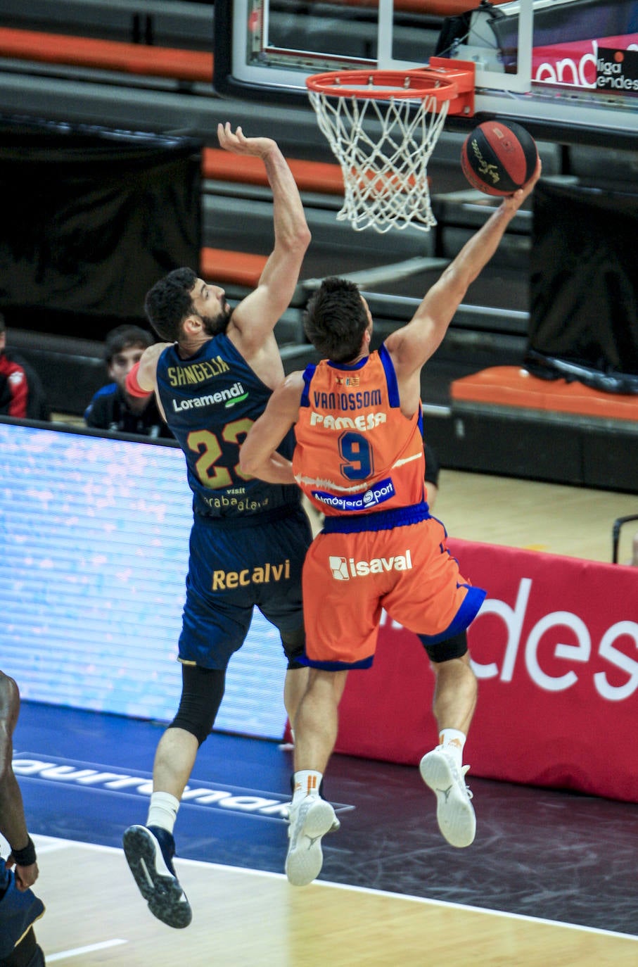 Fotos: Las mejors imágenes del Valencia Basket - Kirolbet Baskonia