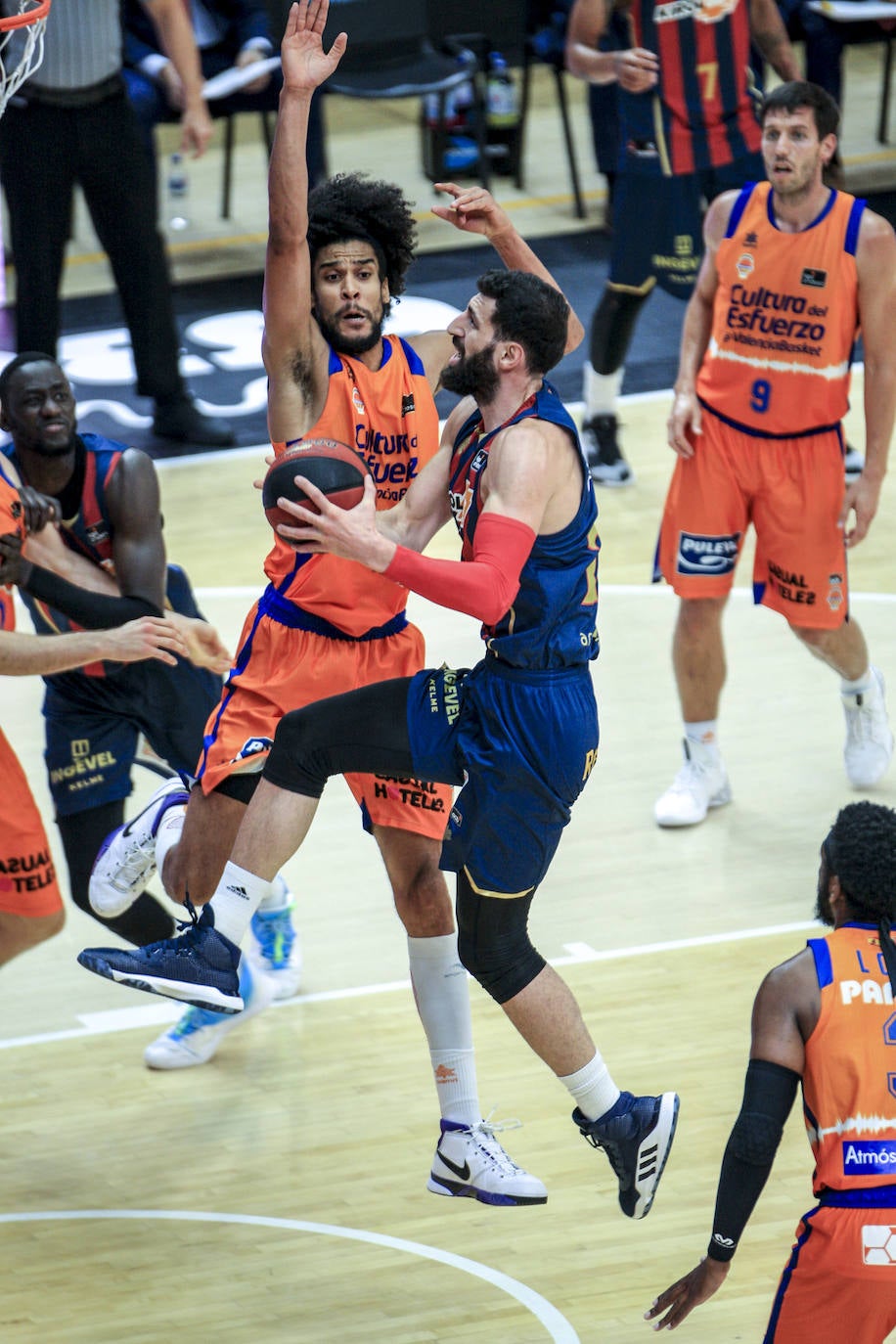 Fotos: Las mejors imágenes del Valencia Basket - Kirolbet Baskonia