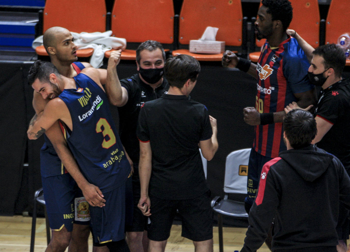 Fotos: Las mejors imágenes del Valencia Basket - Kirolbet Baskonia