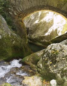 Imagen secundaria 2 - De las salinas milenarias al desfiladero del río Purón