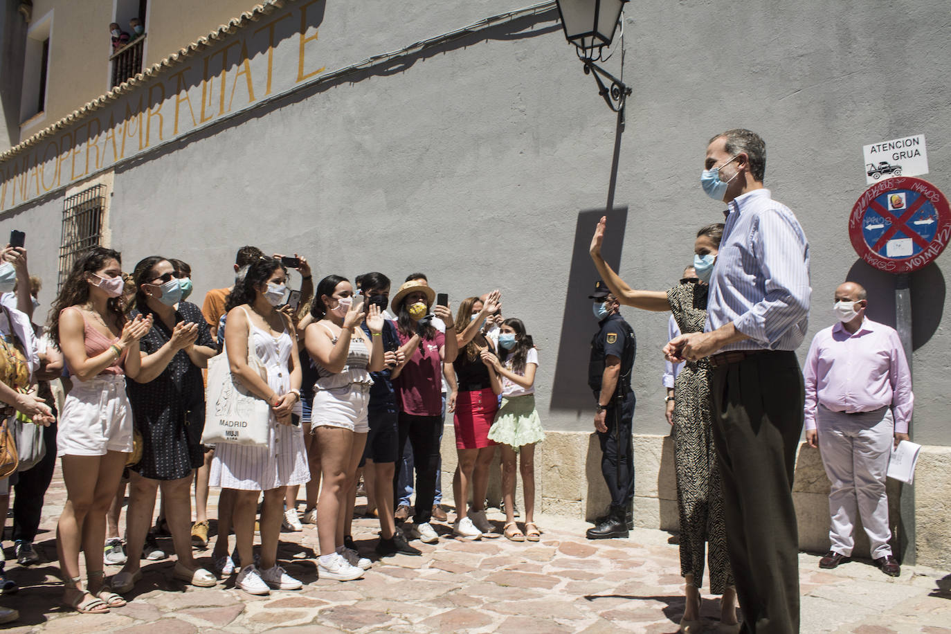 Fotos: Letizia triunfa en Cuenca con un favorecedor mono de 40 euros