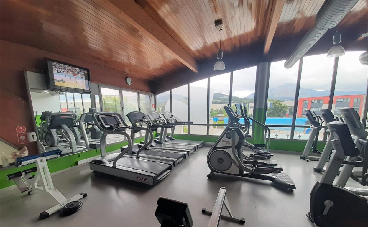 Interior de las instalaciones del gimnasio de Astola. 