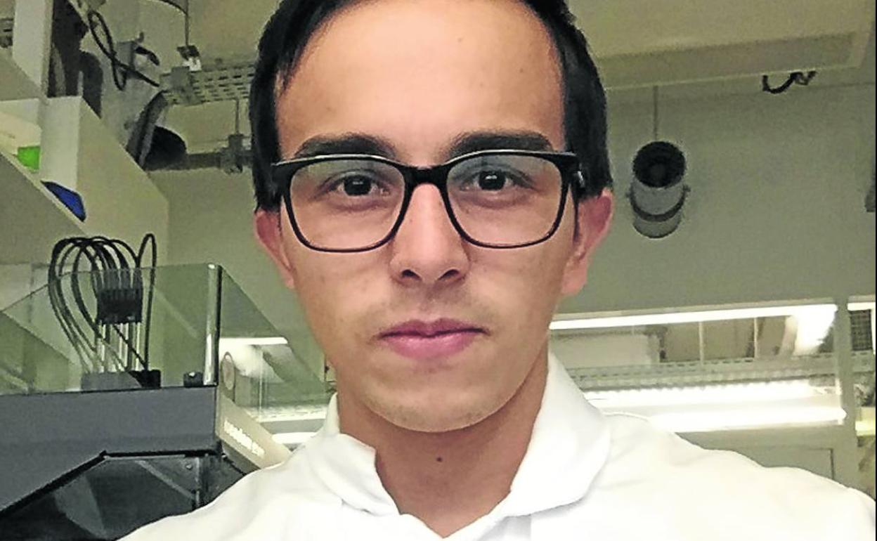 Federico Perdomo Celis actualmente investiga en París métodos de inmunidad frente a infecciones virales.