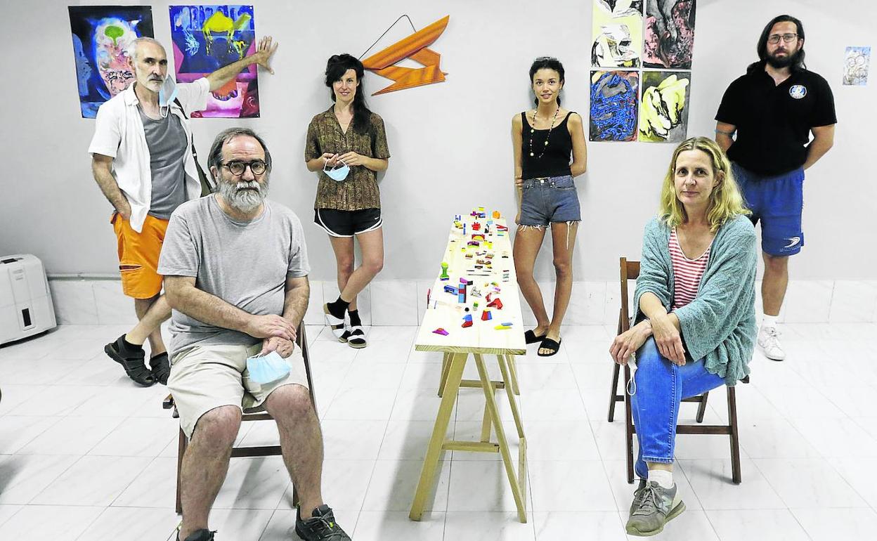 Algunos de los artistas que participan en la exposición colectiva 'Confi 19', que acoge la galería Aire.