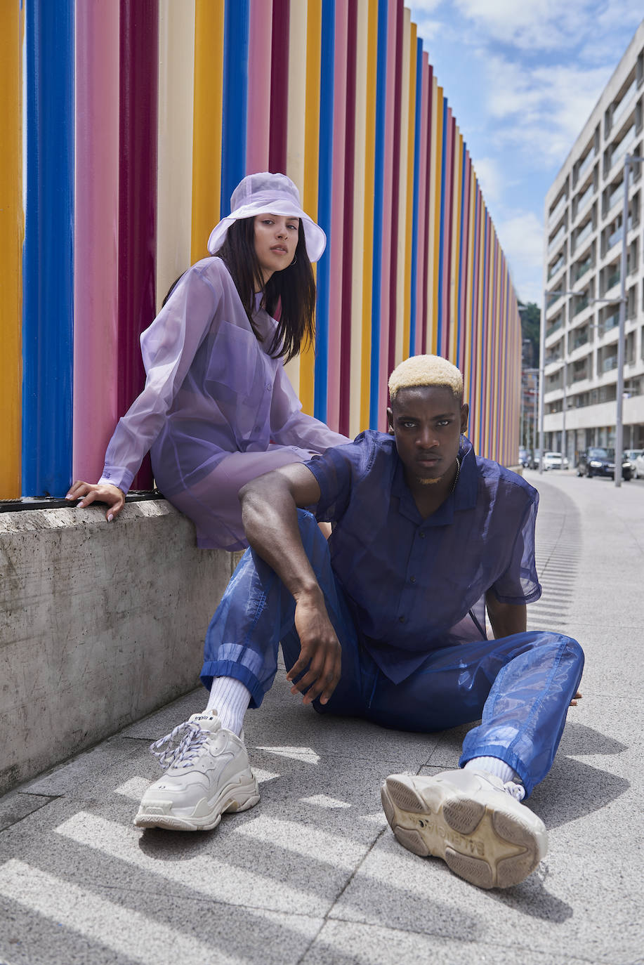 Fotos: Bilbao se llena de color: la visión «optimista» de una fotógrafa a través de la moda