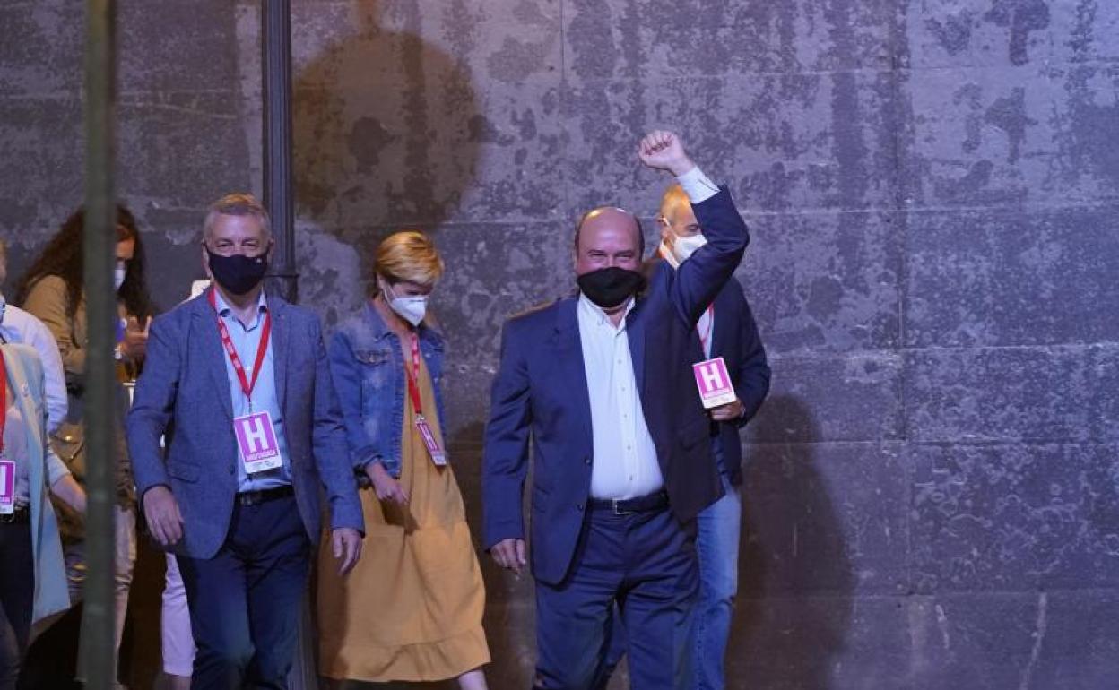 Sin descanso para Urkullu