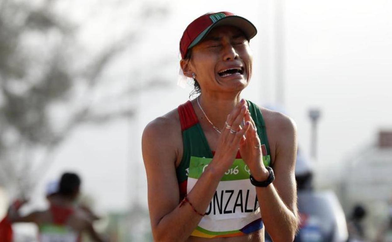 La marchadora mexicana Lupe González logró la medalla de plata en los Juegos de Río de Janeiro en 2016. 