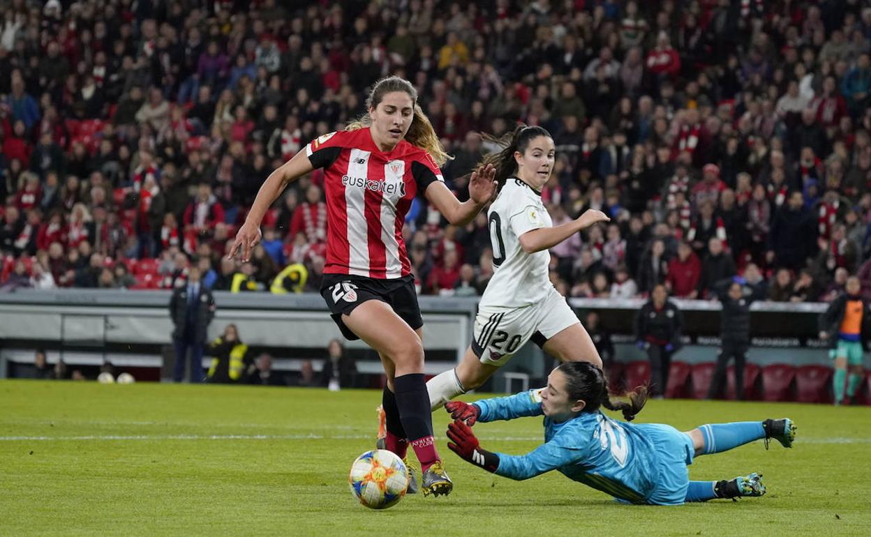 Valdezate fue una de las tres jugadoras que lograron un hueco en la primera plantilla el curso pasado. 