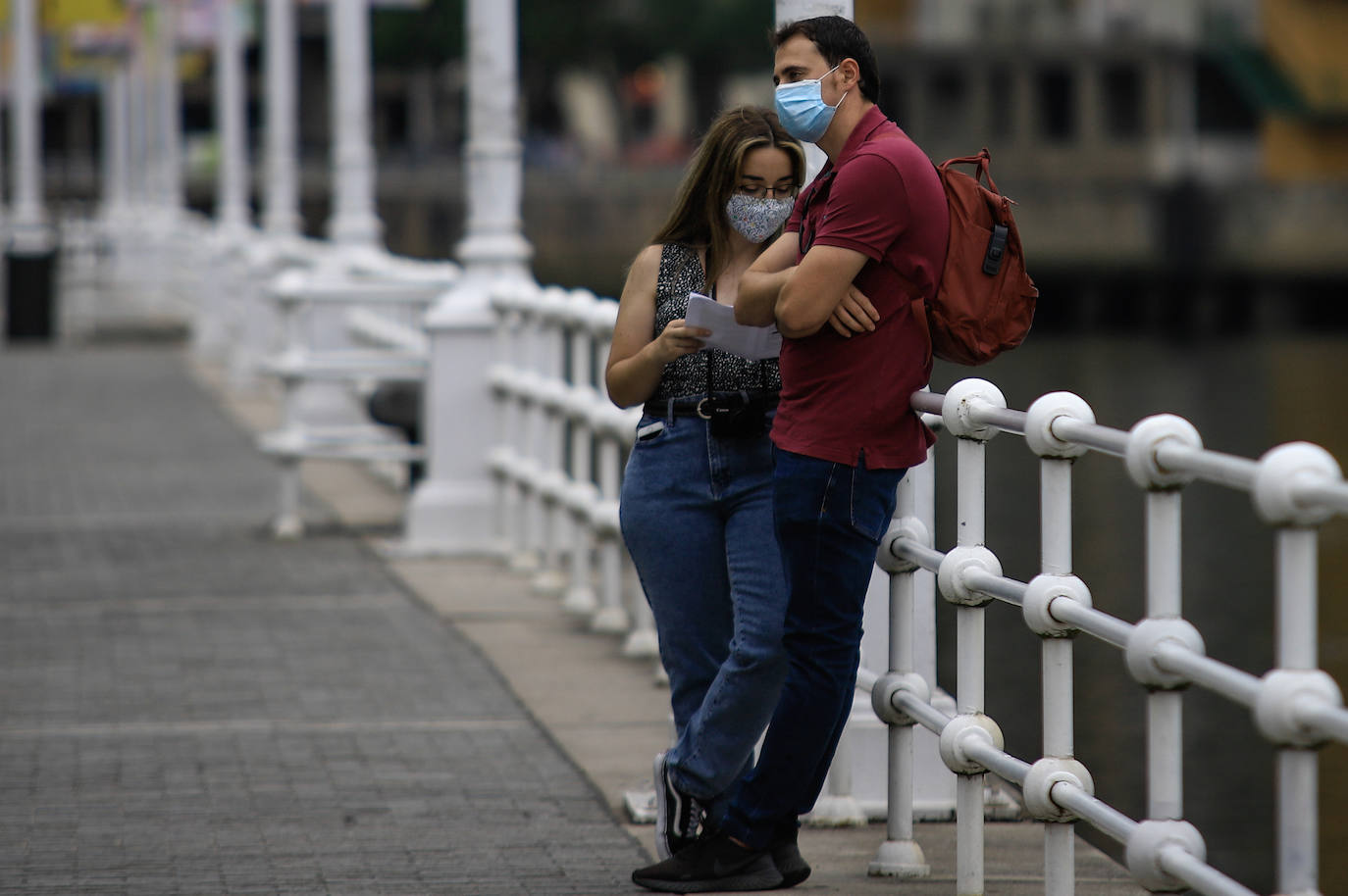 Fotos: Primer día de mascarilla obligatoria en Bizkaia