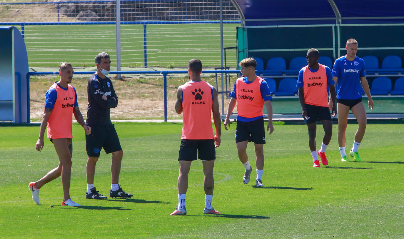 Fotos: El Alavés prepara el último partido de Liga ante el Barça