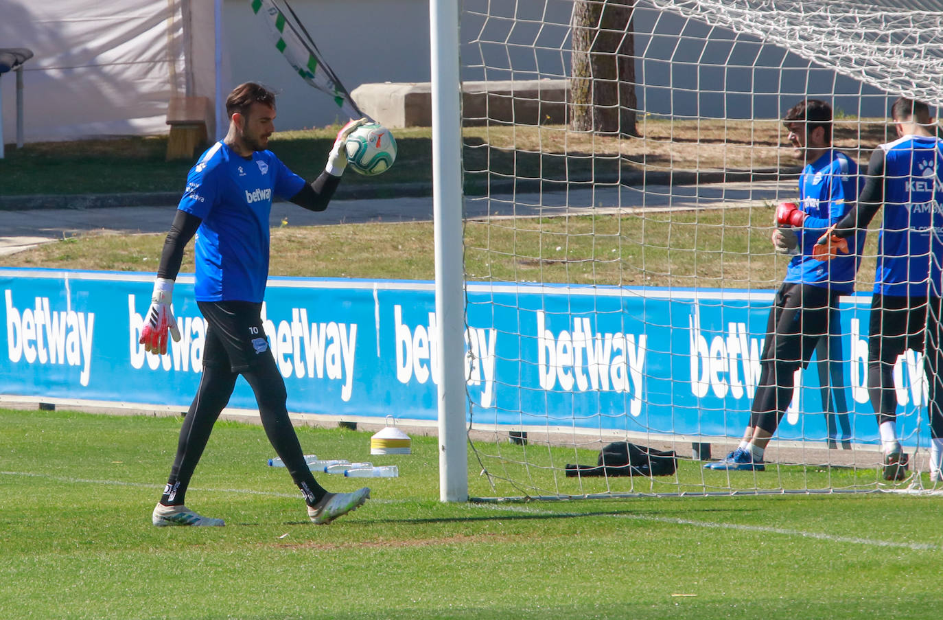 Fotos: El Alavés prepara el último partido de Liga ante el Barça