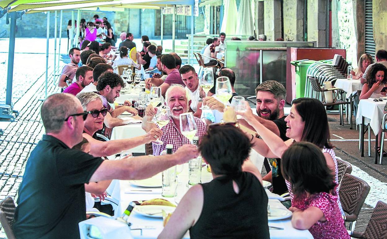 Un oasis festivo entre manteles