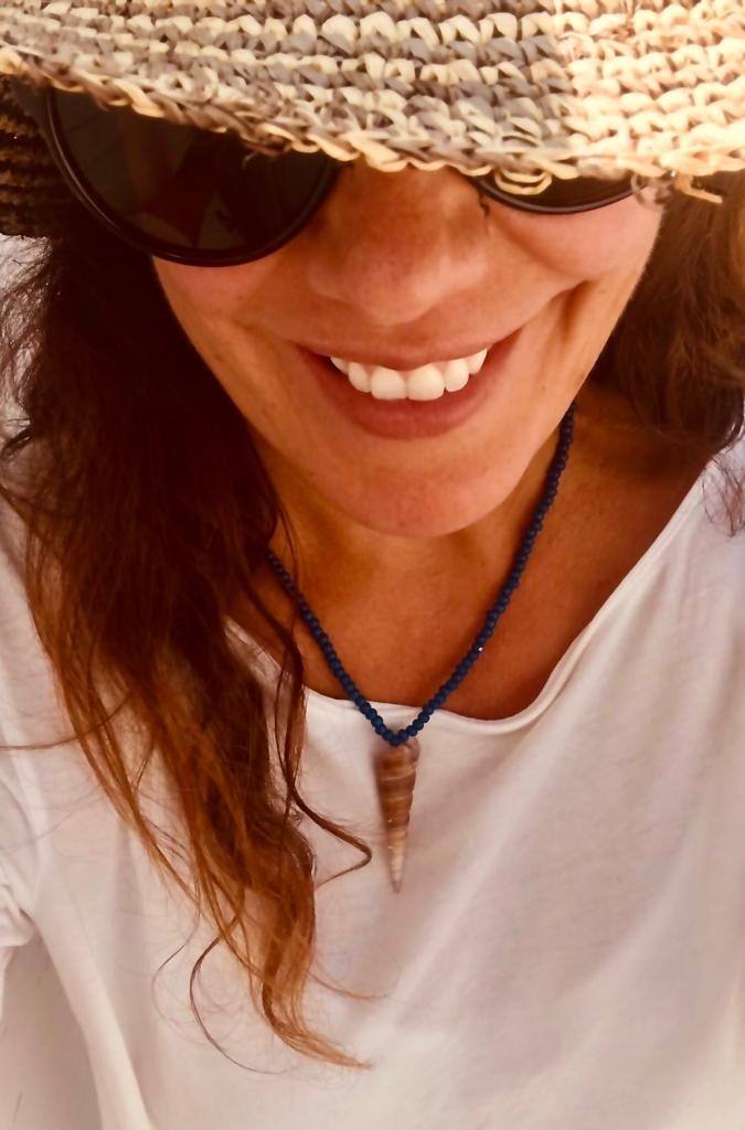 Fotos: La familia de Getxo que pasó de hacer collares y pulseras en la cuarentena a fundar su firma de bisutería