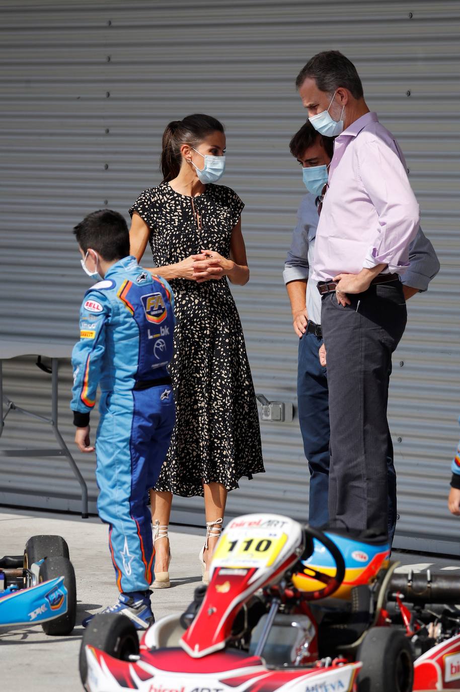 Fotos: Letizia finaliza su gira en Asturias con un vestido de estreno &#039;low cost&#039;