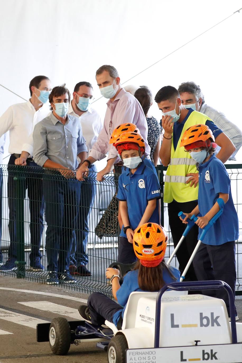 Fotos: Letizia finaliza su gira en Asturias con un vestido de estreno &#039;low cost&#039;