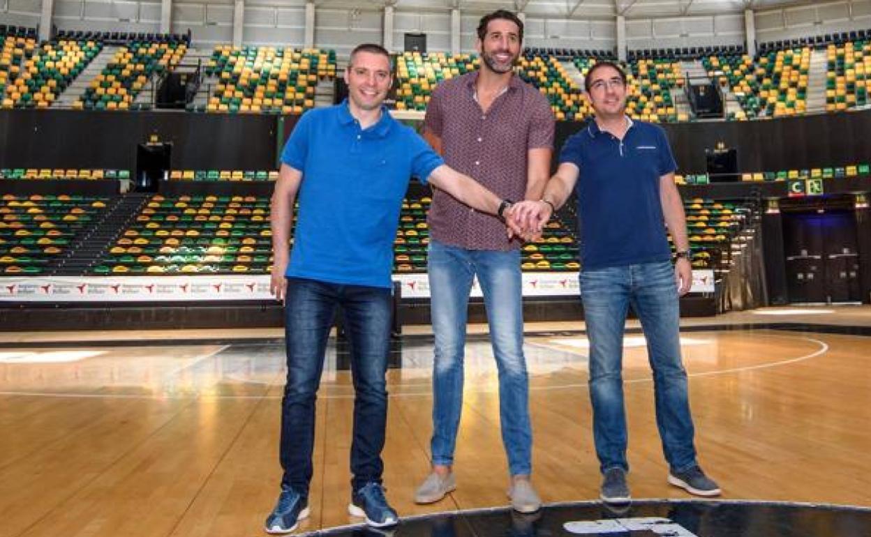 Imagen de archivo de Javi Salgado, Alez Mumbrú y Lolo Enicnas (izda. a dcha.)