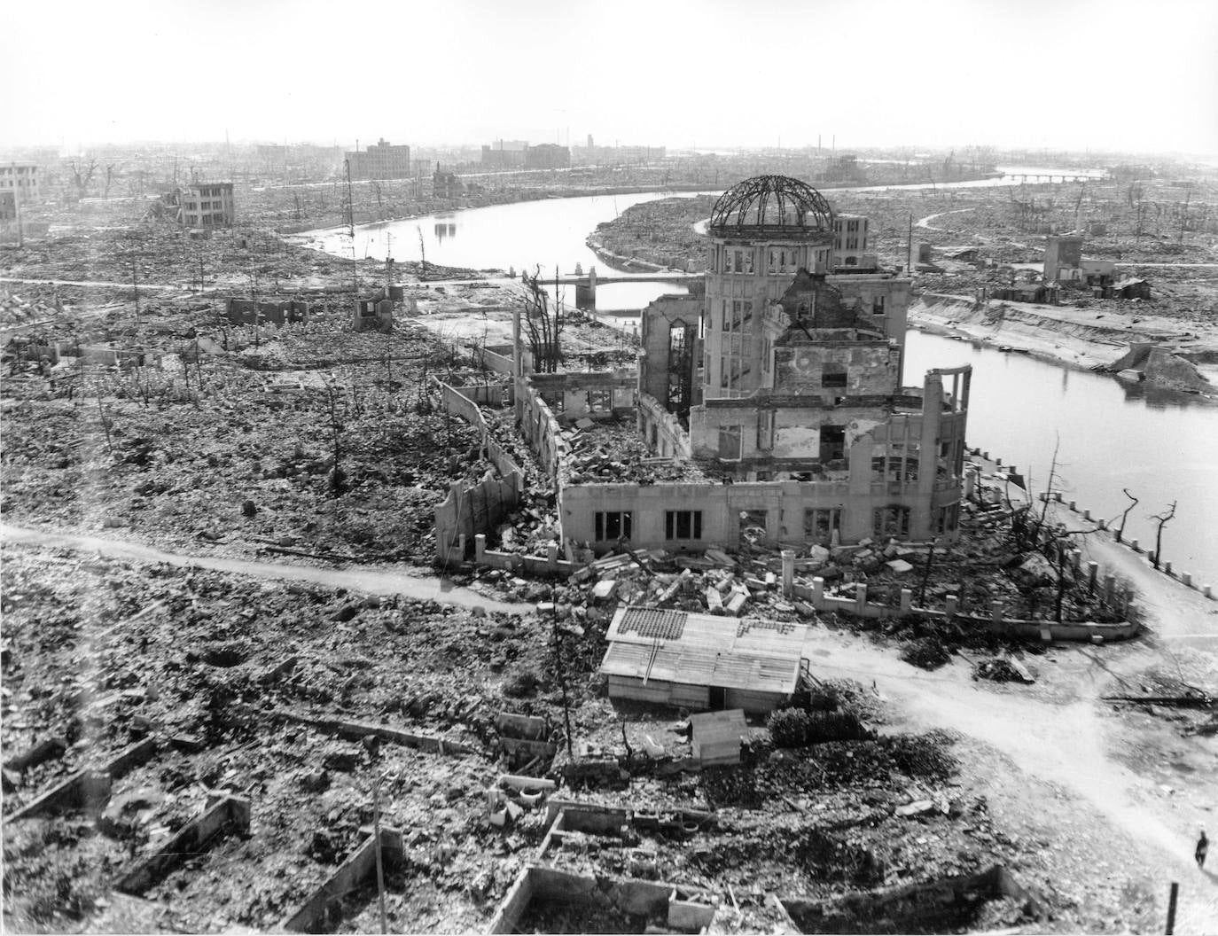 Fotos: Homenaje a las víctimas de la bomba atómica lanzada por EEUU en 1945