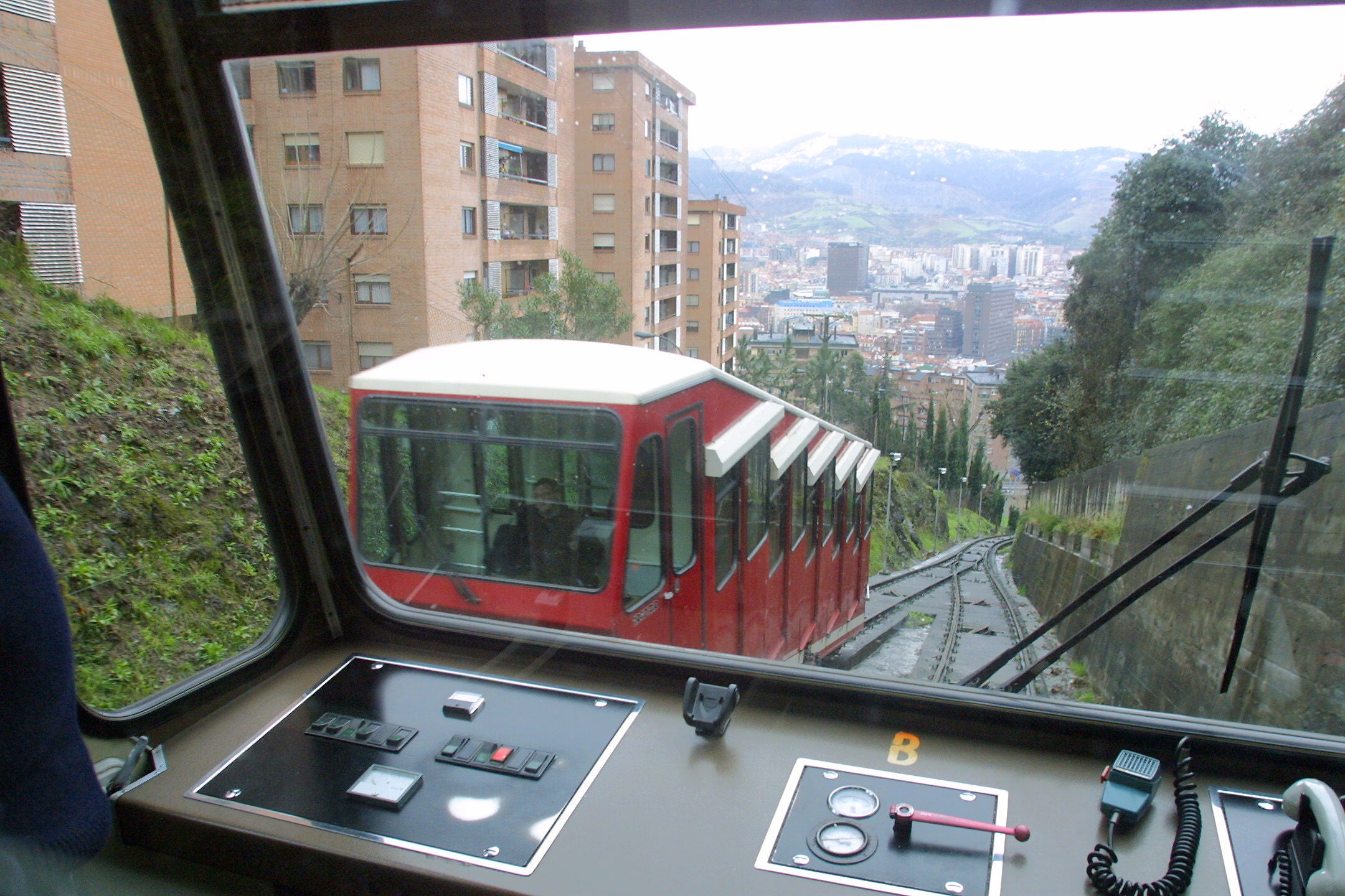 Fotos: El aparato que llevó al cielo bilbaíno a 20 millones de personas