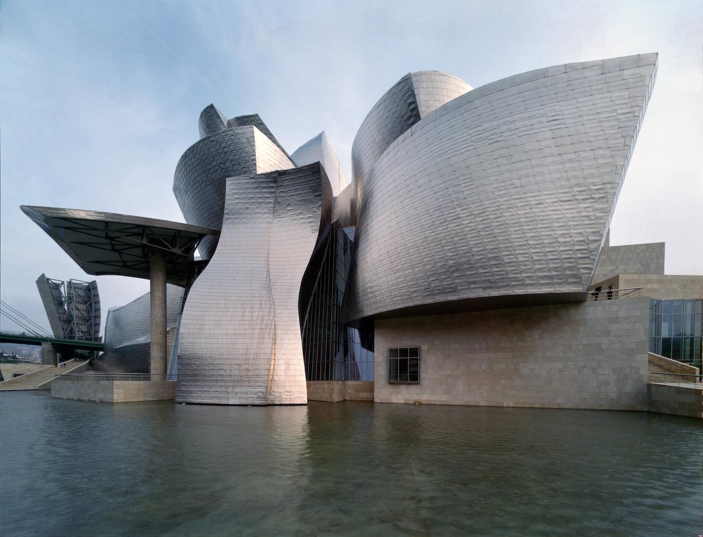 34. Museo Guggenheim, Bilbao. 