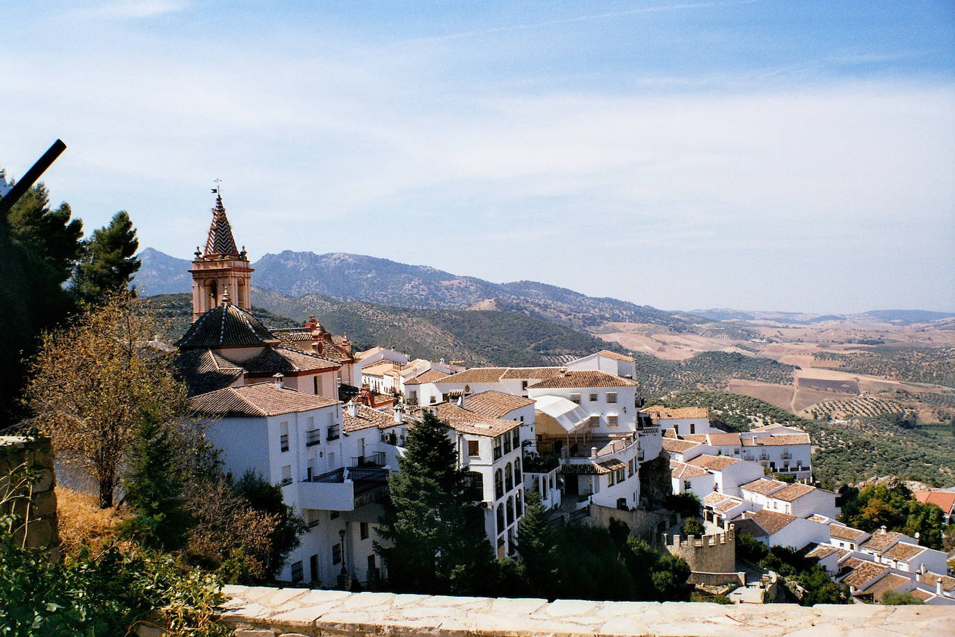 9. Zahara de la Sierra, Cádiz. 