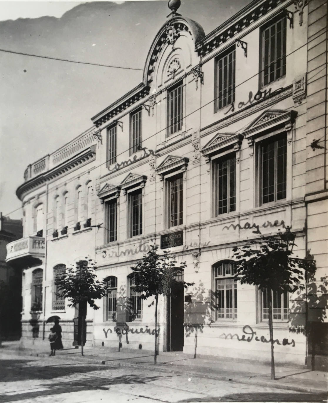 Imagen de la academia Anglo-Francesa en la Bilbao de 1916 