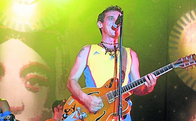 Manu Chao en la Plaza del Gas.