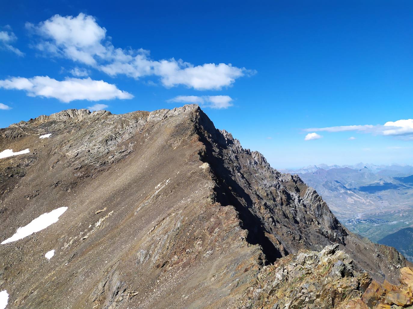 La cresta, vista desde el Algas Norte.