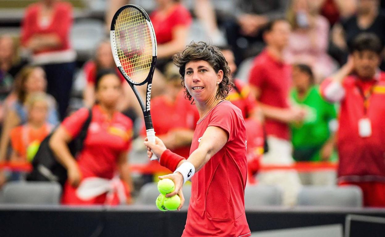 La tenista Carla Suárez celebrando su victoria en la Fed Cup el año pasado. 