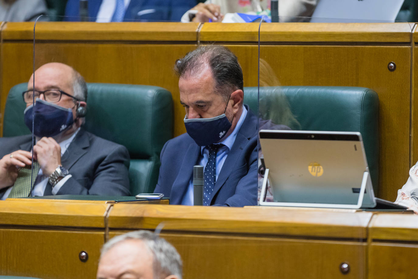 Carlos Iturgaiz (PP+Cs), durante un instante de la sesión de investidura.