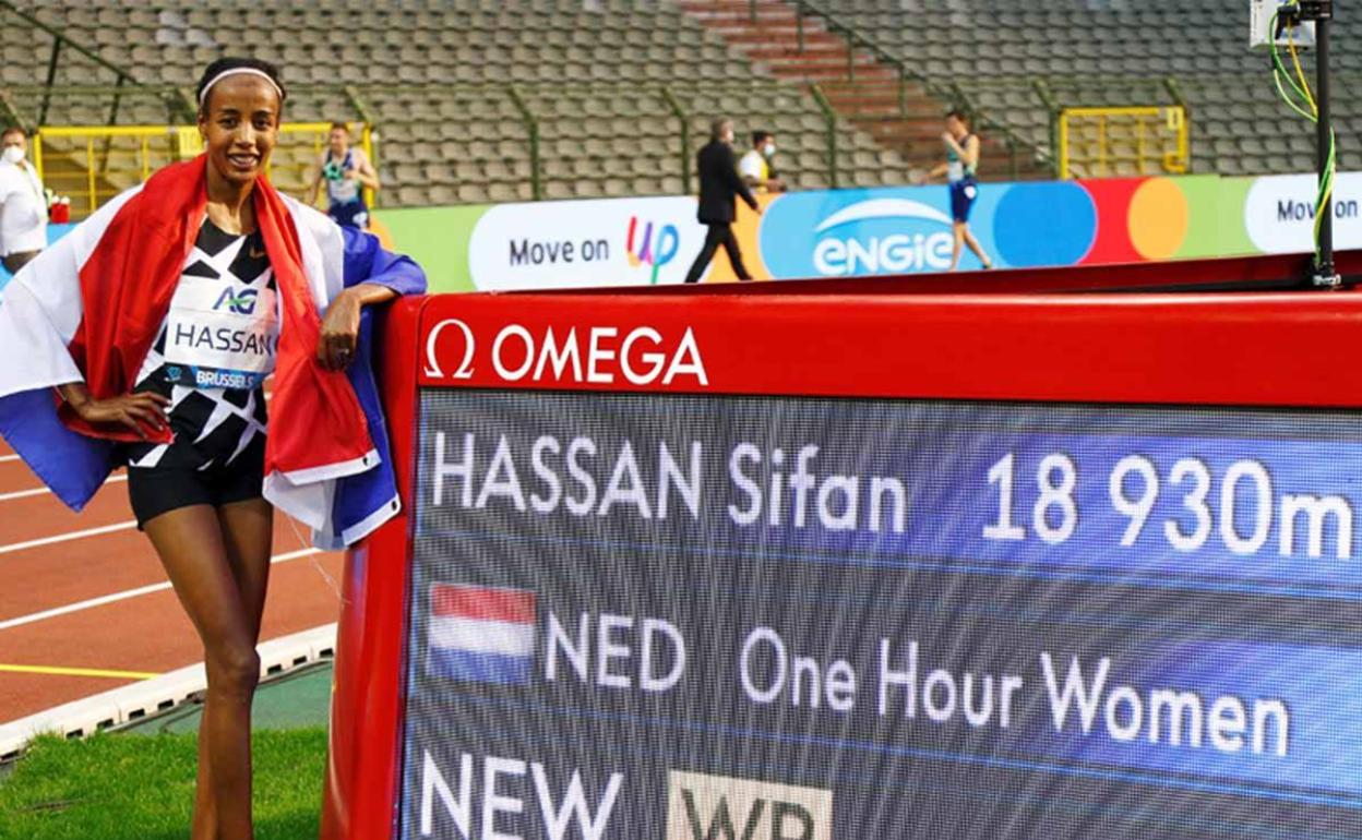 Sifan Hassan establece un nuevo récord del mundo de la hora